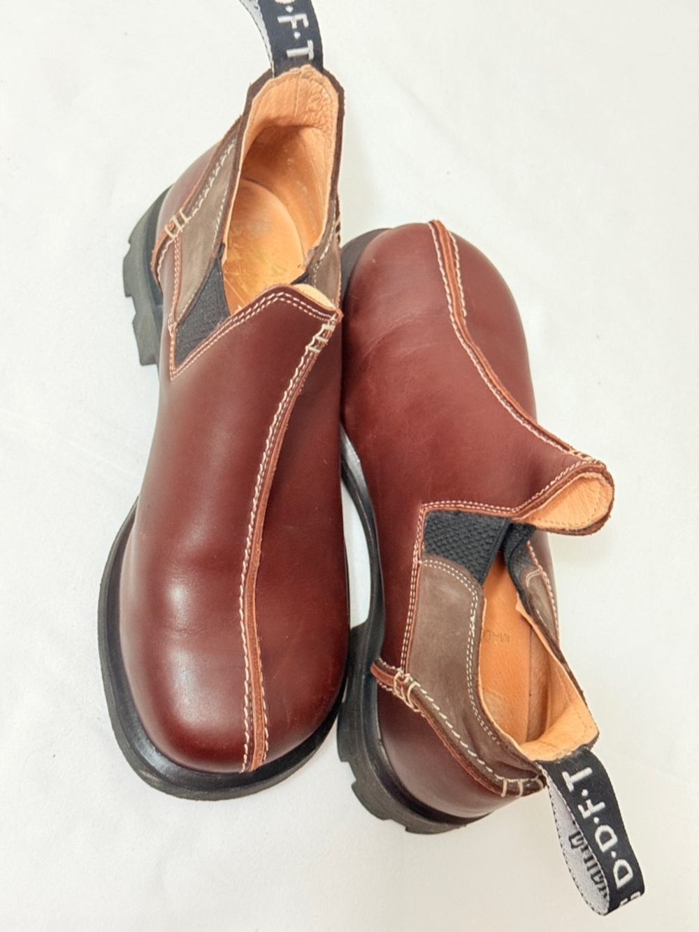 John Fluevog Brown Leather Chelsea Ankle Boots Lug Sole Women US 7.5
